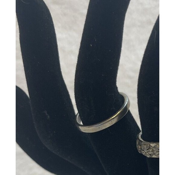 Set‎ of 3 size 6 1/4 metal alloy ring stack bundle - Picture 6 of 6